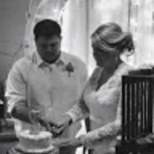 Meet your Posher, Elise